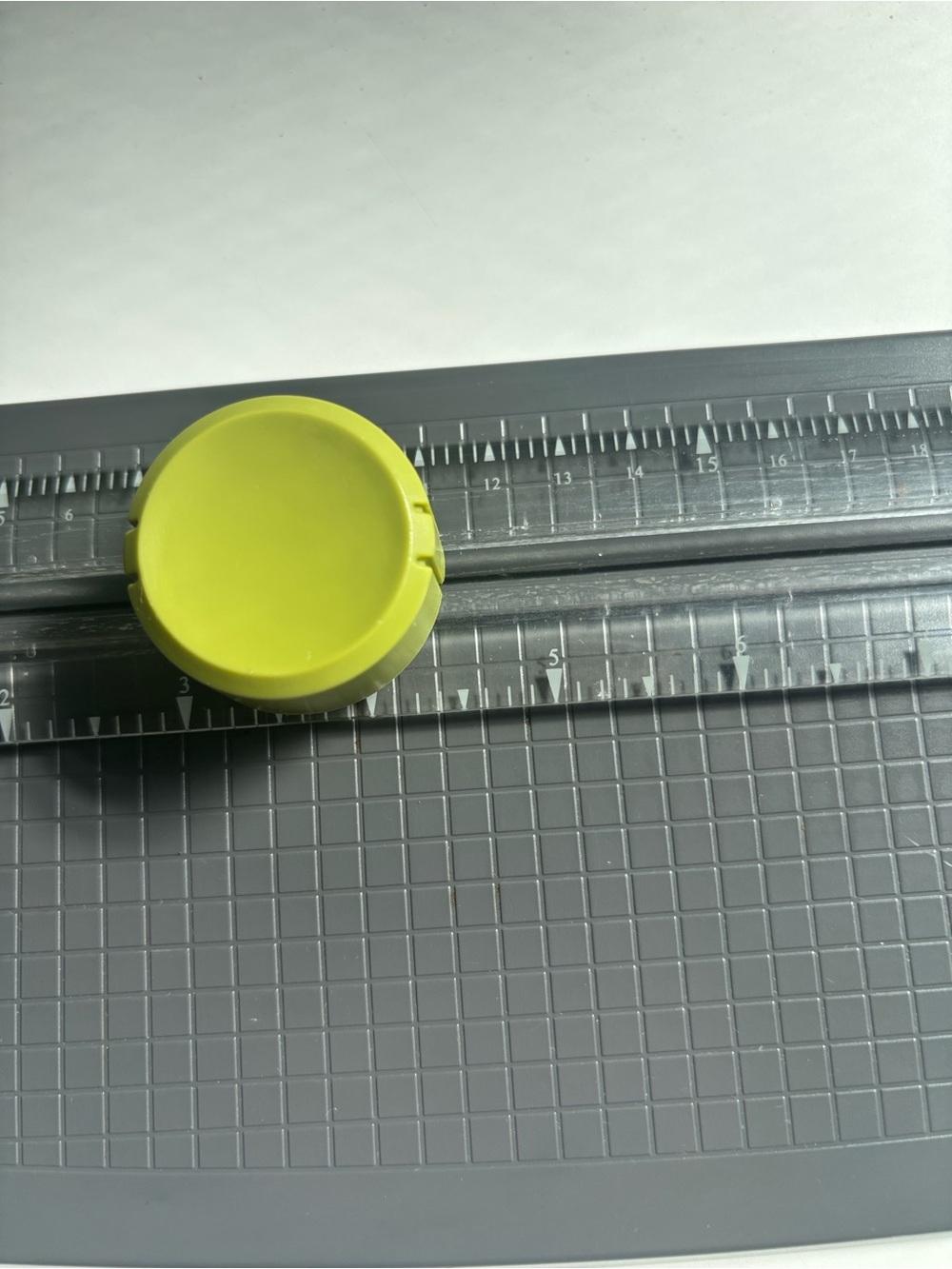 Swingline Gray Paper Trimmer with Green Cutting Knob